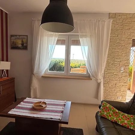 Vista Mare Apartamento *